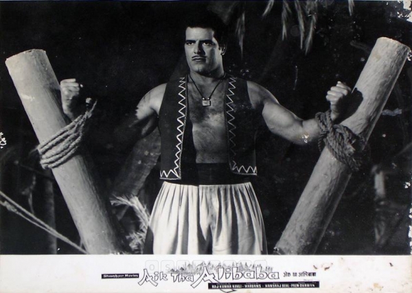 Photographic Lobby Cards
0816882.CINE.lbp Photographic Lobby Cards
0816882.CINE.lbp