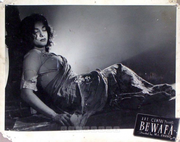  Bewafa
1952
Banner Art Centre
Director M. L. Anand
Photographic Lobby Card
0818798
