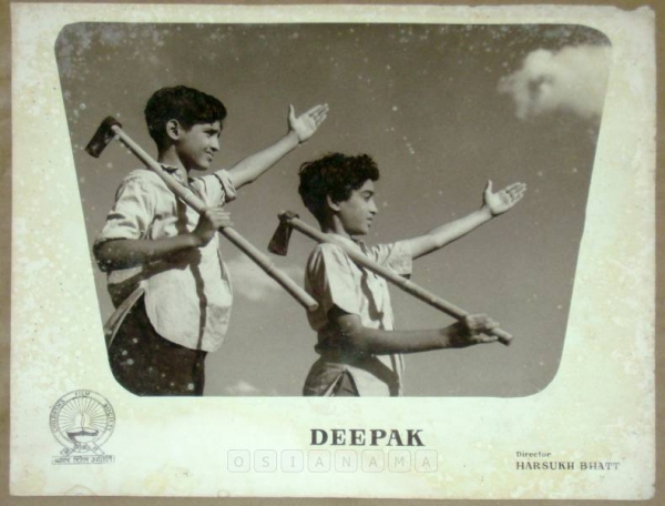 Photographic Lobby Cards
0820355.CINE.lbp
Photographic Lobby Cards
0820355.CINE.lbp