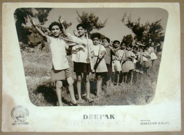 Photographic Lobby Cards
0820366.CINE.lbp
Photographic Lobby Cards
0820366.CINE.lbp