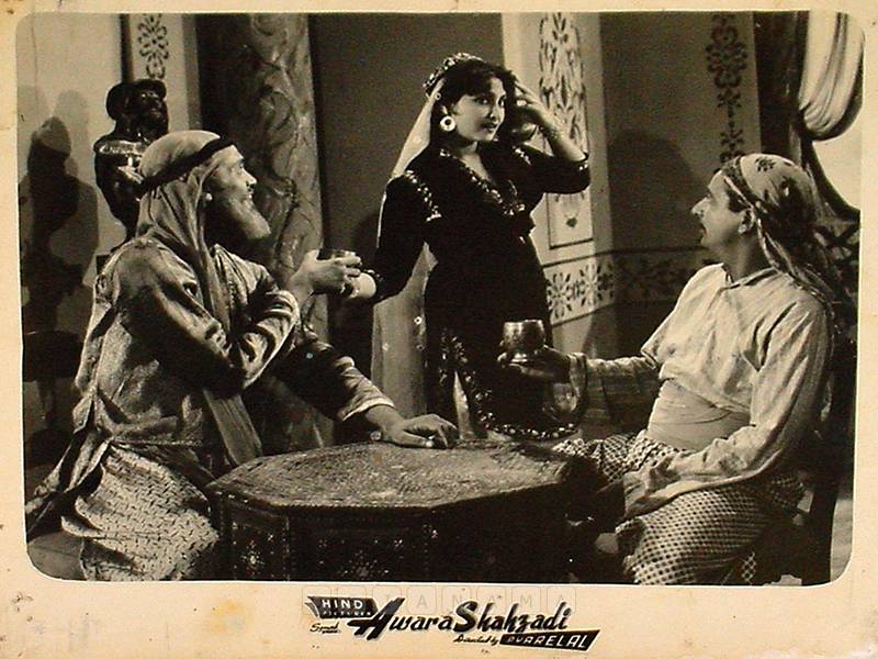 
Photographic Lobby Cards
0817740.CINE.lbp
