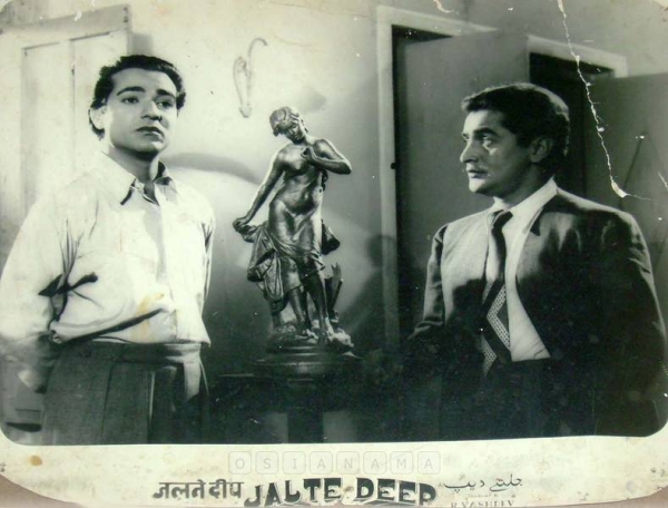  Jalte Deep
1950
Banner Nihal Film Corporation
Director Dharam Kumar
Photographic Lobby Card
0823133
