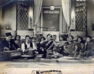 Photographic Lobby Cards
824092.CINE.lbp
Photographic Lobby Cards
824092.CINE.lbp