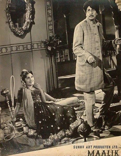 Maalik 1958 (27) 
Banner Sunny Art Production
Producer Naushad
Director S. M. Yusuf