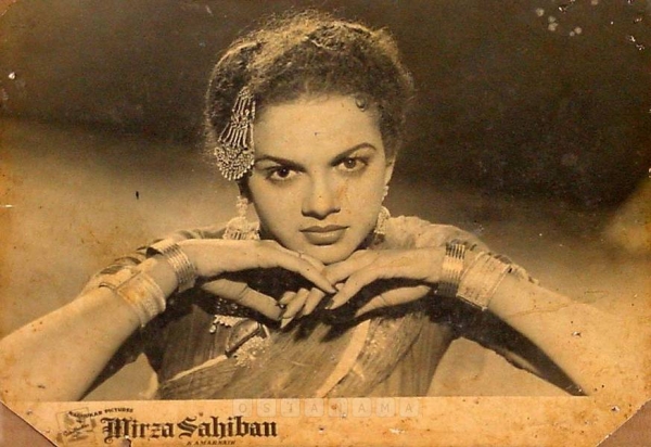 Mirza Sahiban
1947
Banner Madhukar Pictures
Producer M. R. Navalkar
Director K. Amarnath
Photographic Lobby Card
0825343