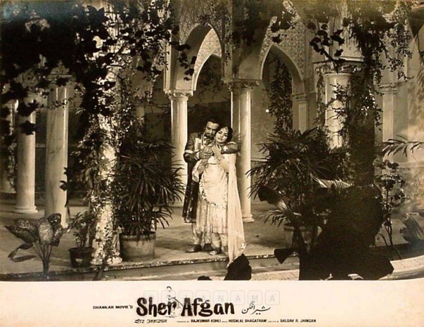 Photographic Lobby Cards
0829410.CINE.lbp