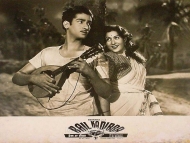 Photographic Lobby Cards
827735.CINE.lbp