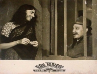 Photographic Lobby Cards
827738.CINE.lbp