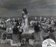 
Photographic Lobby Cards
829670.CINE.lbp
