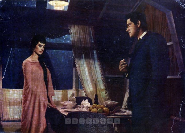 Photographic Stills & Negatives
0918702.CINE.pho Photographic Stills & Negatives
0918702.CINE.pho