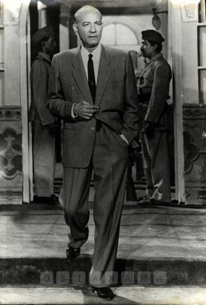 Photographic Stills & Negatives
0918703.CINE.pho Photographic Stills & Negatives
0918703.CINE.pho