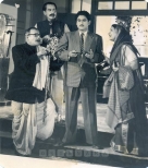 Photographic Stills & Negatives
916058.CINE.pho Photographic Stills & Negatives
916058.CINE.pho